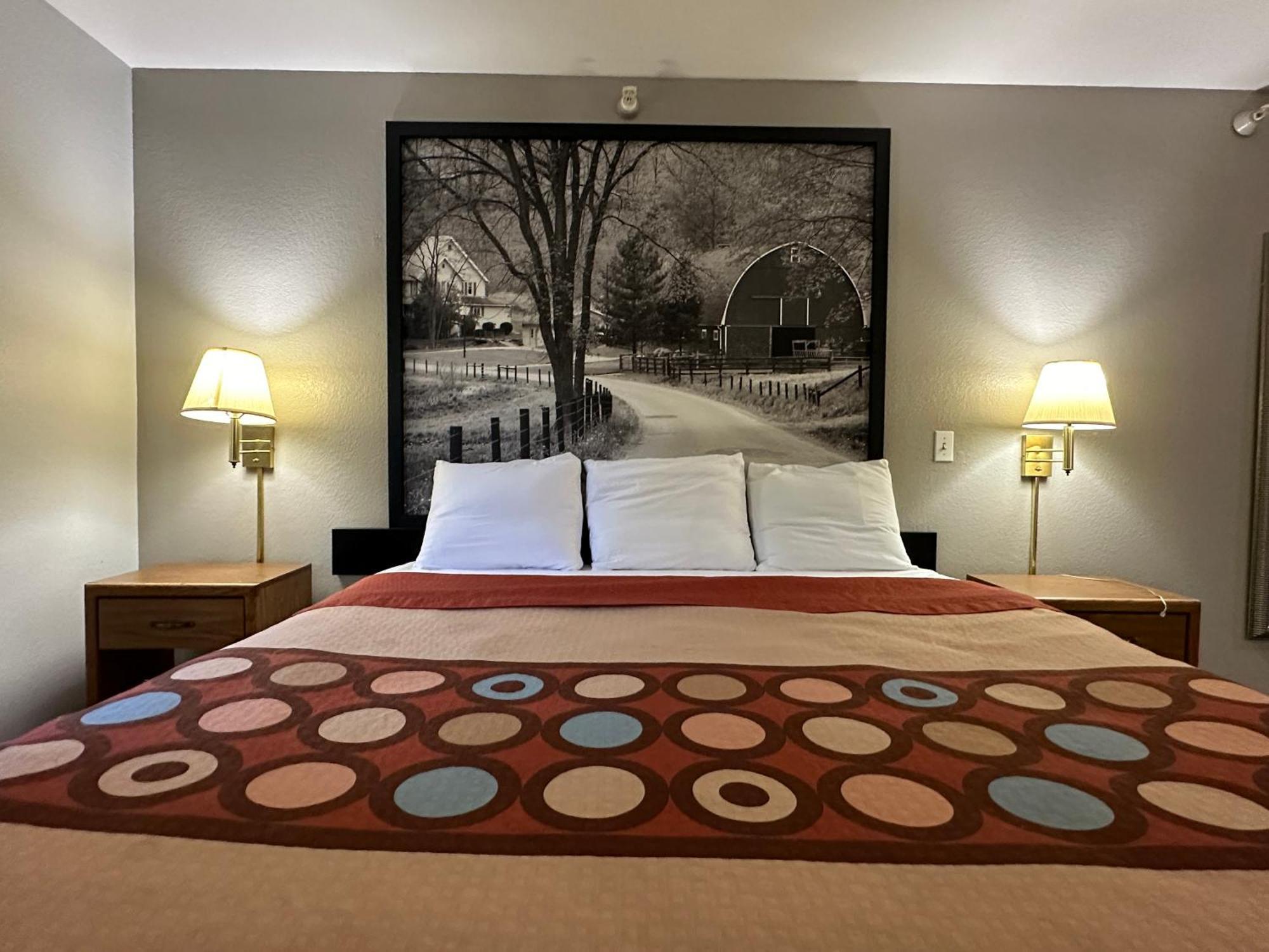 Super 8 By Wyndham Richfield Cleveland Ξενοδοχείο Εξωτερικό φωτογραφία